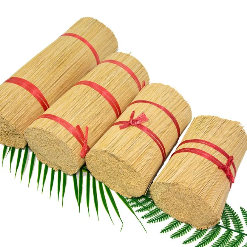 竹の棒竹の線香棒インドのアガルバッティを作るための生の竹の棒