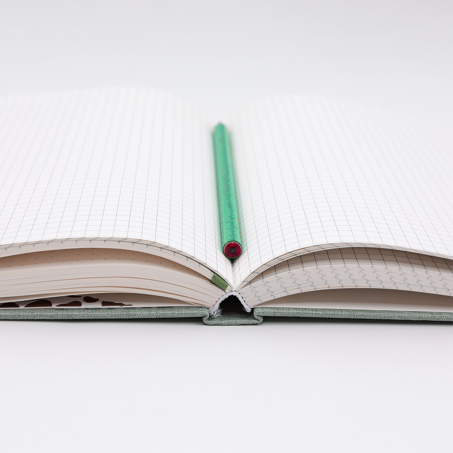 trending stationary for kids 2025