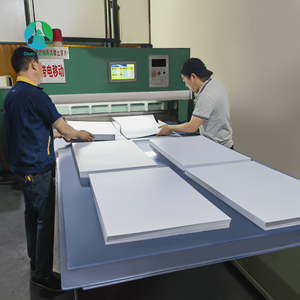Foglio di <span class=keywords><strong>plastica</strong></span> rigida <span class=keywords><strong>in</strong></span> PVC bianco opaco di buona qualità per giocare a carte e stampare - Product Image 4