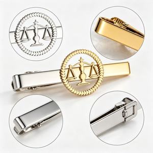 Fermacravatta con design a croce e angelo in metallo oro e argento, stile bilancia della giustizia, per abito da uomo, fermacravatta, regalo gioiello - Product Image 3