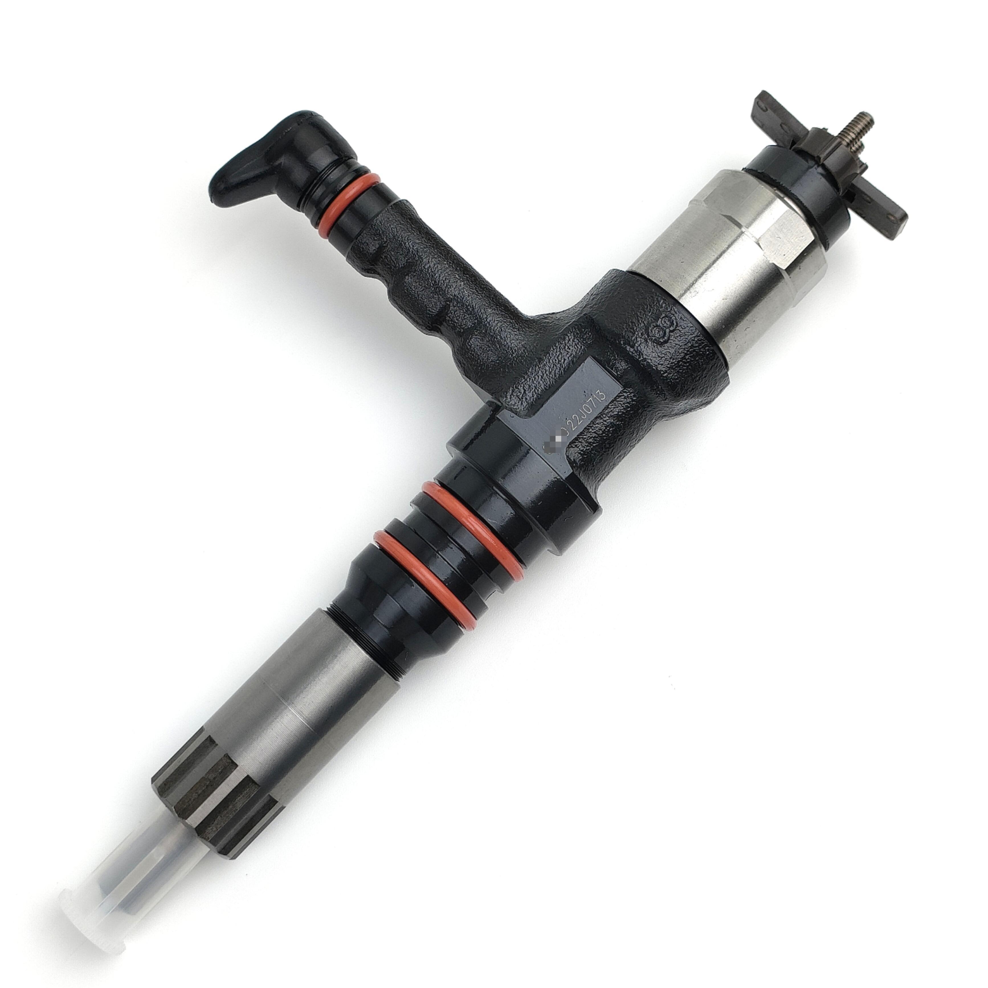 High Quality Common Rail Fuel Injection Nozzle 095000-6070 Diesel Fuel Injector 6251-11-3100 For KOMATSU