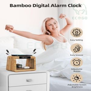 Estación de Carga Rápida 5 en 1 de Bambú, Diseño Nuevo, Duradera y Ecológica, para Reloj, Teléfono, Soporte de Carga Inalámbrico - Product Image 3