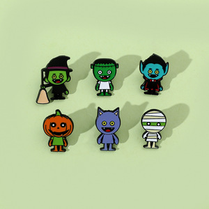 Broche Electrochapado de Halloween con Diseño de Dibujos Animados Divertidos: Calabaza, Momia, Drácula, Monstruo de <span class=keywords><strong>Hotel</strong></span> Transylvania - Product Image 1