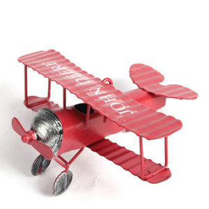 Đồ thủ công bằng kim loại Retro Tấm sắt Máy bay Tượng nhỏ Mô hình máy bay Mô hình tàu lượn Mô hình máy bay hai cánh Đạo cụ chụp ảnh Đồ chơi trang trí - Product Image 6