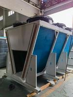 Refroidisseur hybride humide/sec Aidea avec ventilateurs axiaux EC à vitesse variable 380V/220V, compresseur à vis Sanyo, circuit glycol-eau pour applications marines HVAC
