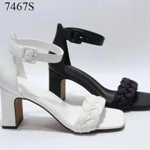 Vrouwen Dame Dames Casual Ronde Hoofd Open Neus Dikke Blokhak Geweven Hak Slippers Sandalen