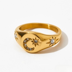 Cincin Eropa Amerika Desain Bintang Bulan Gaya Fashion Mewah Ringan Elegan Baja Anti Karat Lapis Emas Polos - Product Image 2
