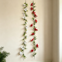 Guirlande suspendue artificielle faite à la main de 180 cm avec fleurs blanches/rouges et feuilles de fougère pour décoration de mariage et de maison (vente en gros)