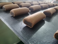 Machine à barres chocolatées à double couche, barres chocolatées aux dattes, barres chocolatées aux noix, barres chocolatées enrobées de pépites