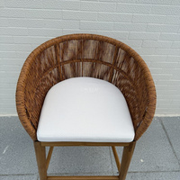 Chaise de bar haute d'extérieur en rotin avec coussin pour patio et bar à domicile