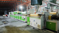 Ligne d'extrusion à double vis BOGDA contrôlée par PLC pour la fabrication de panneaux muraux rainurés en PVC WPC