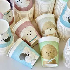 แก้วกาแฟกระดาษแบบใช้ครั้งเดียวขนาด 10 ออนซ์ จากเซียะเหมิน ลายสุนัขเพ้นท์สีน้ำมัน  แบบหนาและแข็งแรง เหมาะสำหรับงานเทศกาลและใช้เสิร์ฟแขก - Product Image 1