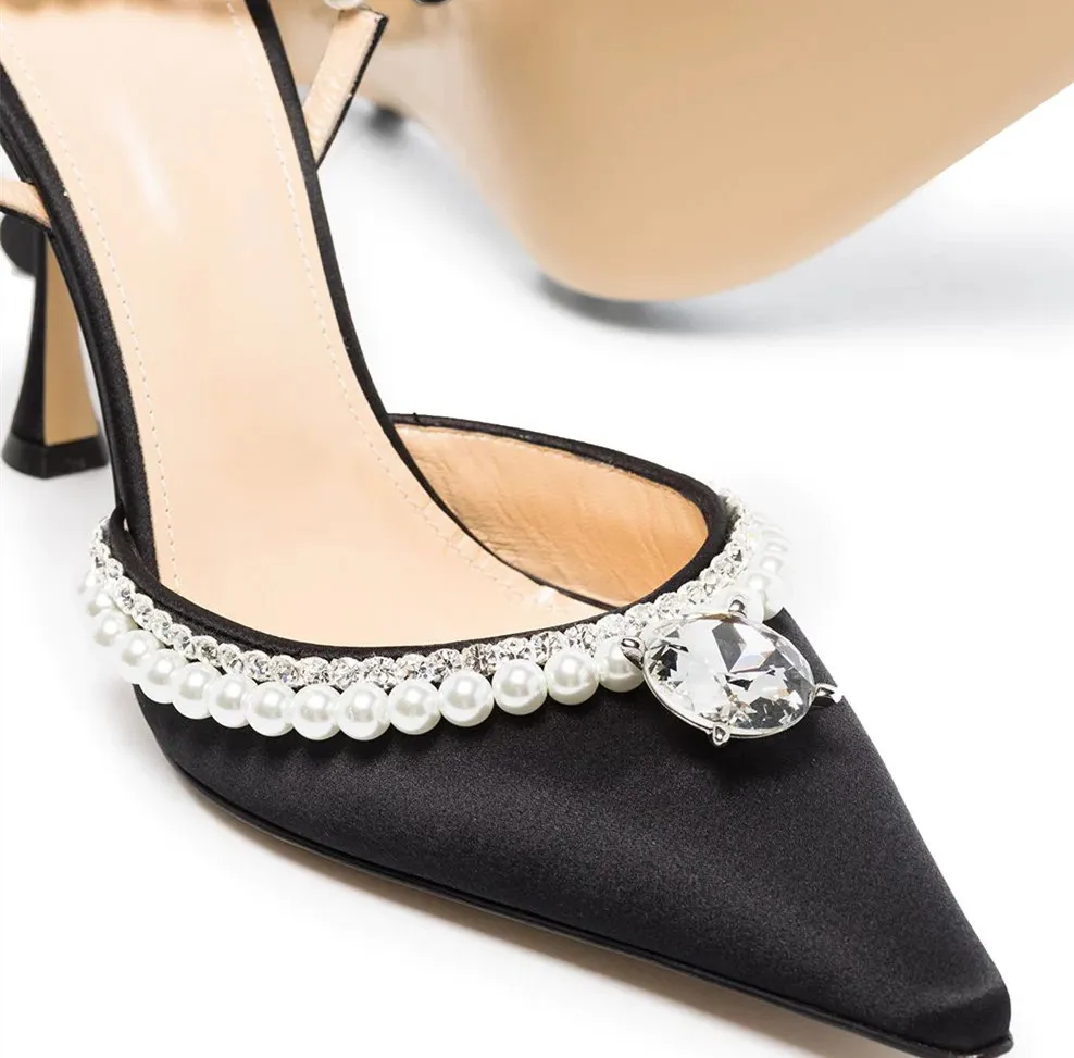 뜨거운 판매 패션 사용자 정의 안티 박스 스타일 포장 패턴 섹시한 얇은 뒤꿈치 Oem 2022 디자이너 여성 하이힐 샌들 숙녀 신발