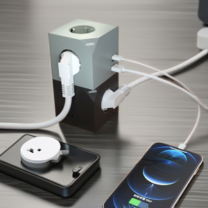 Regleta de alimentación universal GS 3 con tomas de CA, material resistente, 2 USB-A, 1 USB-C PD de 20W, enchufe estándar europeo, cable de 1.5m para escritorio - Product Image 1
