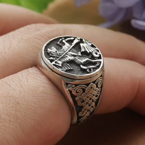 Yunnique Anillo ecuestre de acero inoxidable para hombre, diseño de animales plateados, joyería de regalo 24002 - Product Image 4