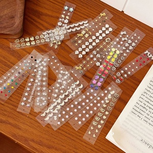 Adesivi Multipli con Strass, Patch per Orecchie Senza Piercing, Gioielli Antistress all'Ingrosso, Forme a Stella e Rotonde, Accessori per Abbigliamento - Product Image 1