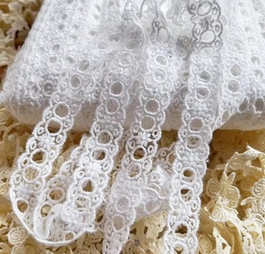 อุปกรณ์ตกแต่งผ้า<span class=keywords><strong>ลูกไม้</strong></span> RYL DIY ขนาด 2 ซม. 3.5 ซม. 4 ซม. ผ้าฝ้ายริมผ้าเจาะรู สามารถใช้เป็นริบบิ้นติดเสื้อผ้า ขายส่ง - Product Image 2