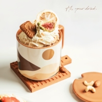Ensemble de tasses à café en céramique écologiques classiques et uniques avec cuillère et couvercle pour le thé et le café de l'après-midi à la maison