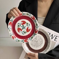 Assiette à dessert vintage finlandaise en grès céramique, motif floral rétro de niche, luxe léger, passe au micro-ondes, motif végétal sous glaçure