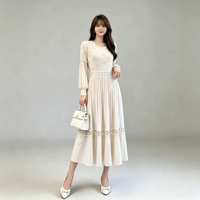 Robe longue plissée grande taille avec empiècements en dentelle crochet et motifs floraux 3D, manches lanternes, robe de soirée plissée Miyake pour l'automne