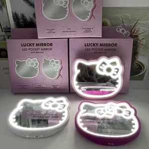 Nuevos Productos 2025 Espejo de Maquillaje Portátil de Bolsillo con Luz LED, Diseño de Hello Kitty Rosa, USB - Product Image 3
