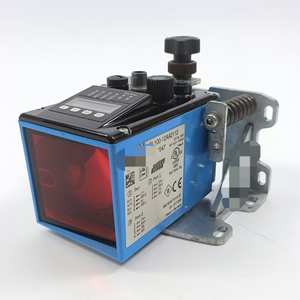 Dl100-12aa2112 1060047 sensör + montaj braketi yeni orijinal hazır stok endüstriyel otomasyon Pac adanmış Plc programlama C - Product Image 1