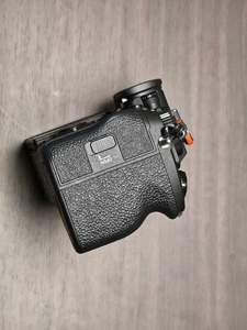 Appareil photo hybride Sony <span class=keywords><strong>A7R</strong></span> <span class=keywords><strong>V</strong></span> 8K 61,0 MP, 95 % neuf, pour photographie de paysage et d'architecture - Product Image 5