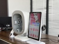 Analyseur de peau intelligent avec scanner facial : Machine d'analyse cutanée 3D K33 Plus avec livraison