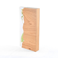 Trophées créatifs en acrylique transparent et bois avec plantes intégrées – Récompenses personnalisées de forme unique pour concours ou événements