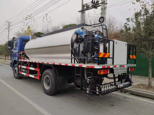 Camion distributeur d'asphalte haute capacité et robuste avec réservoir chauffé et système de pulvérisation automatique pour les grandes constructions routières - Product Image 4