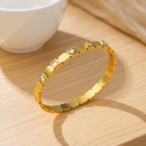 Bracelet en acier inoxydable serti de diamants carrés, plaqué or, cristal taillé en forme de cœur, bijoux de mode pour femmes - Product Image 3