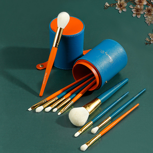 Lot de 12 <span class=keywords><strong>pinceaux</strong></span> de maquillage à manche rouge et avec étui en aluminium, logo personnalisé, vente en gros - Product Image 4