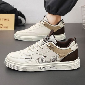 Chaussures de skate décontractées pour hommes, lacets, dessus en cuir véritable, semelle en caoutchouc, tendance coréenne, motif cœurs, printemps-hiver - Product Image 4