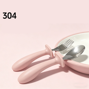 Platos Divididos de Cerámica para Niños Pequeños, Platos y Tazones de Porcelana de 4 Piezas con Base de Silicona Antideslizante, Libres de BPA - Product Image 4