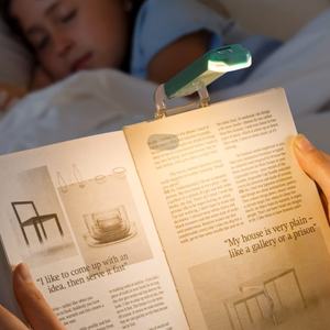 Luz de Lectura Recargable USB con Luz Blanca Cálida, Clip para Marcapáginas, Portátil, para Leer en la Cama - Product Image 2
