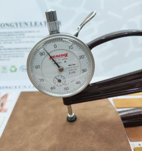 جلد صناعي صديق للبيئة بتصميم جديد، ملمس جيد، نسيج مخملي مصقول، جلد صناعي من البولي يوريثان للحقائب والأحذية - Product Image 5