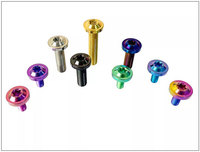Diamètre du titane 16mm M6 * 20 boulons en titane pour tête de moto de course vis en titane Grade5