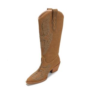 Botas Vaqueras de Mujer Color Bronceado con <span class=keywords><strong>Flecos</strong></span> hasta la Rodilla, Bordadas, con Punta Puntiaguda y Tacón Cuadrado, para un Estilo Country - Product Image 3