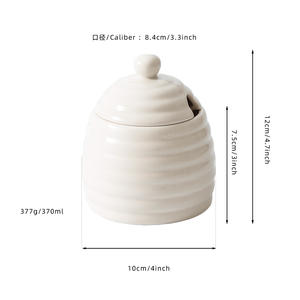 Pot à miel en céramique personnalisé avec couvercle, blanc, rond, hermétique, pour usage en cuisine - Product Image 4