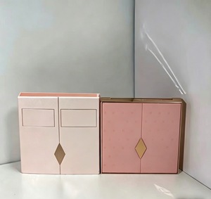 Cosméticos de marca de lujo - rubor iluminador y realzador - paleta de polvos vegetariana de alta pigmentación - Product Image 3