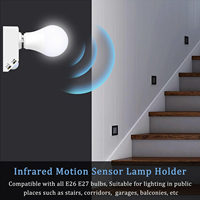 Enchufe de luz con Sensor de movimiento PIR E26 E27 Portalámparas Encendido/apagado automático ajustable para Control de iluminación de sótano nocturno