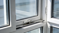 Ventana Abatible de Aluminio con Doble Acristalamiento, Aislamiento Térmico y Acústico, Marco Delgado, Resistente a Huracanes, Certificación Energy Star