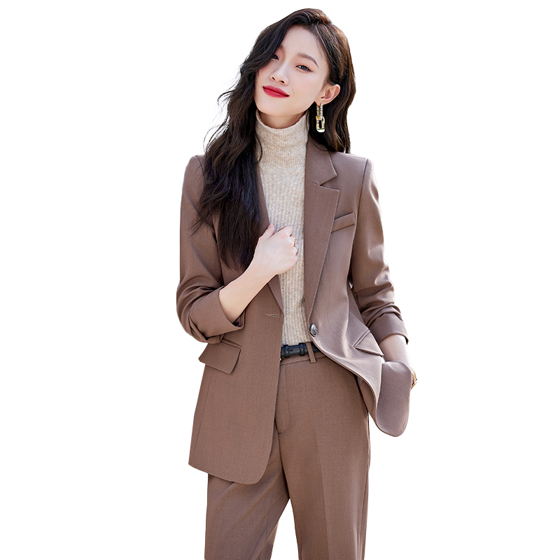 moda oficina señora uniforme para sofisticación y elegancia