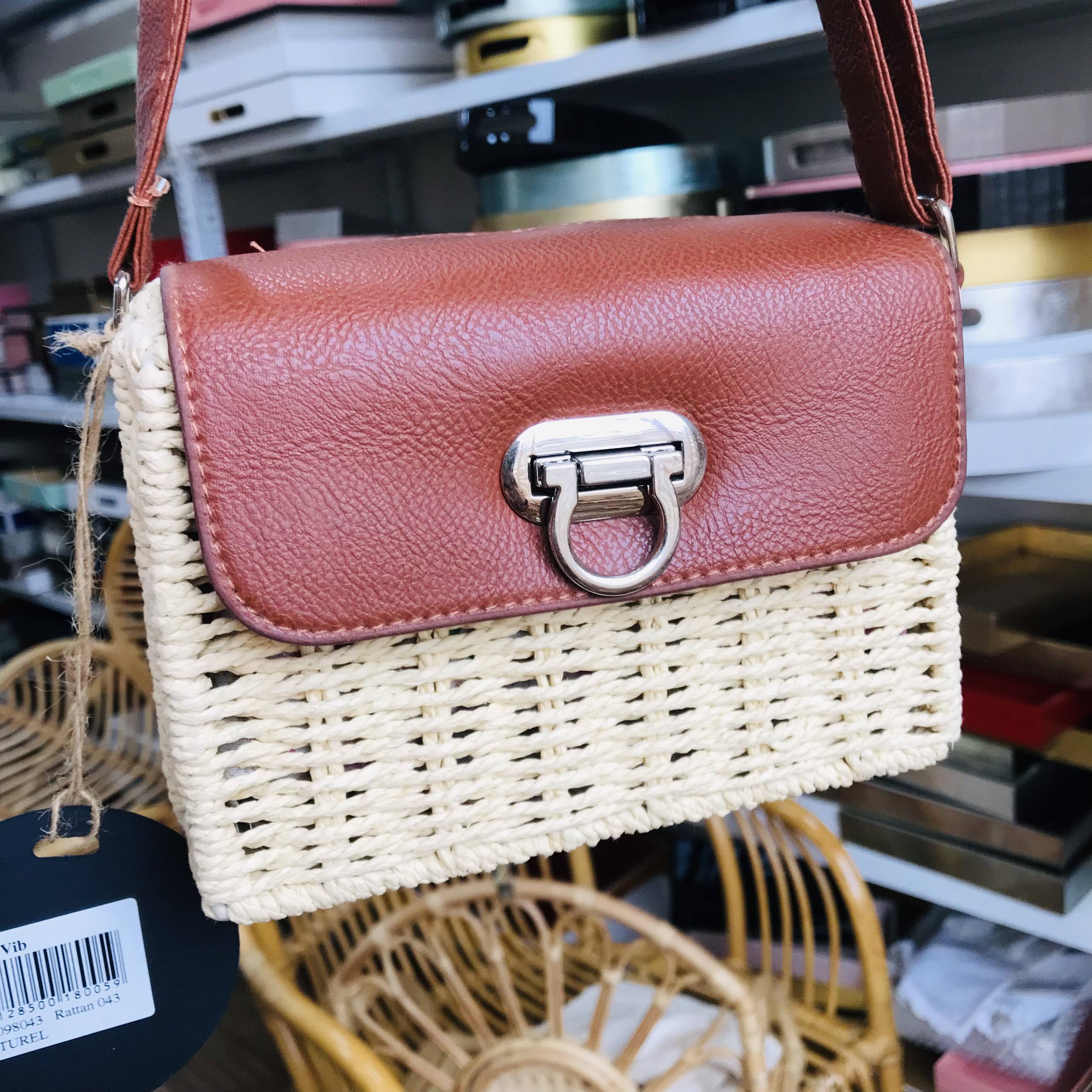 สีธรรมชาติ