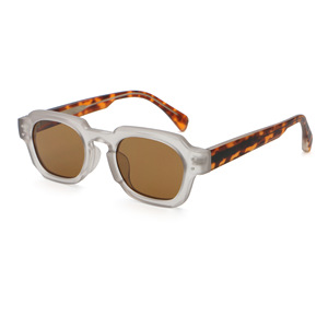 Lunettes de soleil rétro Rice Stud avec protection UV - Product Image 2