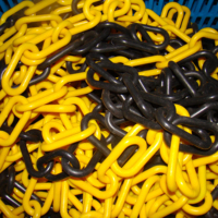 Chaîne de barrière en plastique solide rouge/blanc/jaune/noir de 6mm/8mm/10mm Chaîne en plastique de sécurité en matériau PE durable
