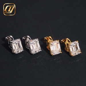 Boucles d'oreilles classiques en moissanite taille brillant VVS, en argent 925 plaqué or 18 carats, sertissage griffe géométrique, unisexe, pour usage quotidien - Product Image 5