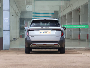 Dongfeng Nammi 06 471 Ultra Top 2025, SUV Eléctrico Compacto <span class=keywords><strong>de</strong></span> <span class=keywords><strong>Alta</strong></span> <span class=keywords><strong>Gama</strong></span>, 471 KM <span class=keywords><strong>de</strong></span> Autonomía, Tecnología Avanzada, Directo <span class=keywords><strong>de</strong></span> Fábrica OEM - Product Image 4