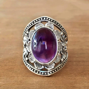 Anello Vintage con Pietra Lunare Floreale per Donne, Gioiello da Dito in Stile Bohémien - Product Image 6
