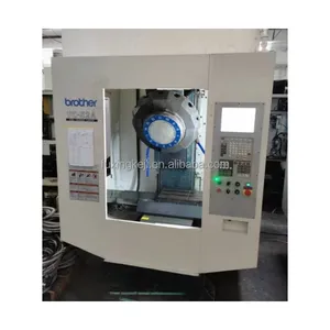 Macchina per la lavorazione dei metalli automatica della perforatrice CNC Brother TC-S2A usata di marca giapponese per la lavorazione dei metalli